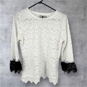 DAINTY JEWELLS White Black Lace Blouse Flounce Sleeve Medium‎ Modest Dressy